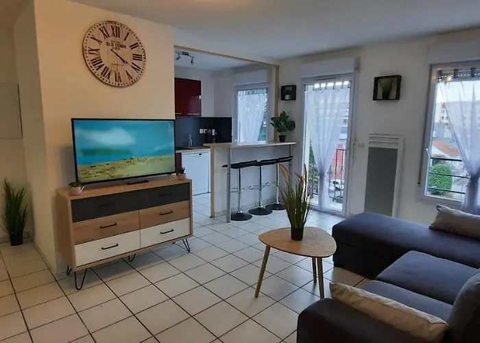 T3 Entierement Renove - 5 Couchages